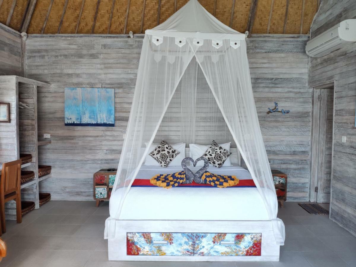 Villa Gede 888 Lembongan Esterno foto